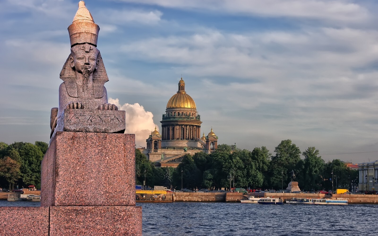 Сфинксы